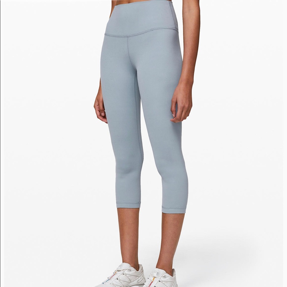 Lululemon Align Crop 21” size 6